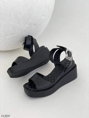 Босоніжки Босоніжки