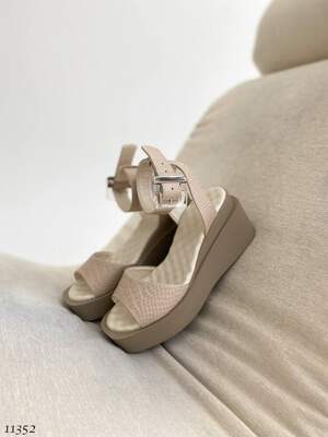 Босоніжки Босоніжки