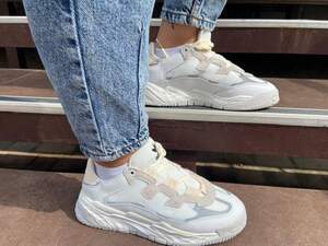 Кросівки adidas