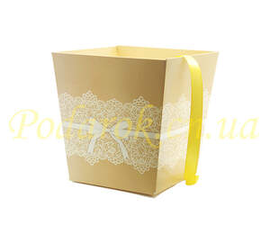 Корзинка для букетов Кремовая с ажуром