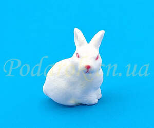 Фігурка Зайчик