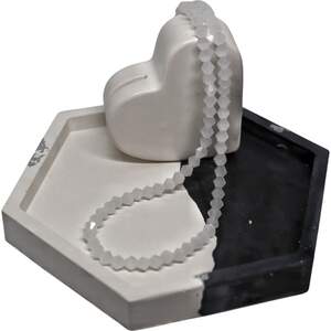 Біконус 4мм білий