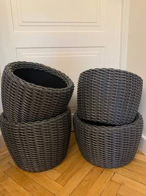 Кашпо з ротангу