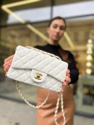 Женская сумка Chanel 20 молодежная сумка шанель через плечо из мягкой экокожи изящная брендовая сумочка Женская сумка Chanel 20 молодежная сумка шанель через плечо из мягкой экокожи изящная брендовая сумочка