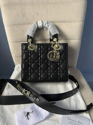 Женская сумка Dior mini Диор маленькая сумка шоппер на плечо красивая, легкая, стеганая сумка из экокожи