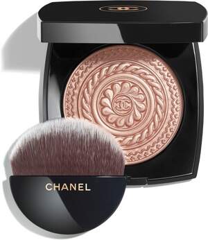 Хайлайтер  Chanel Dentelle Précieuse illuminating powder, limited edition