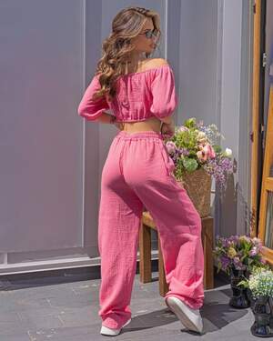 Жіночий костюм