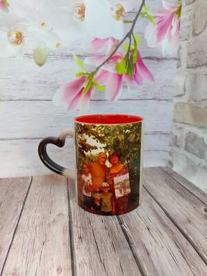 Чашка-хамелеон з написом для бабусі – теплий персоналізований подарунок