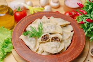 Вареники з картоплею та печінкою (курячею) Вареники з картоплею та печінкою (курячею)