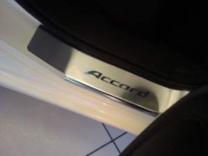 Накладки на пороги Honda ACCORD Накладки на пороги Honda ACCORD