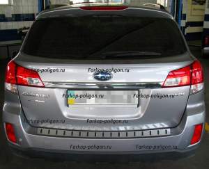 Накладка на задний бампер Subaru Outback c 2009 г.