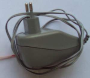 Блок питания 220/12 Вольт сетевой адаптер AC/DC 220/12V трансформатор