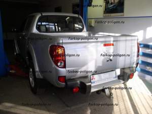 Фаркоп MITSUBISHI L200 пластик. бампер (быстросъёмный) 2006 г. Фаркоп MITSUBISHI L200 пластик. бампер (быстросъёмный) 2006 г.