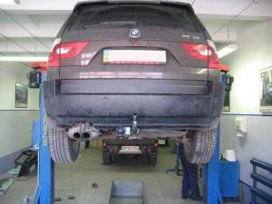 Фаркоп BMW X3 E83 2006-2009 г. Фаркоп BMW X3 E83 2006-2009 г.