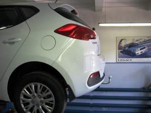 Фаркоп KIA Ceed хэтчбек 2012 г. Фаркоп KIA Ceed хэтчбек 2012 г.