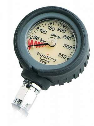 Манометр Suunto SM-36/300 с резиновым кожухом (SS005108200) Манометр Suunto SM-36/300 с резиновым кожухом (SS005108200)